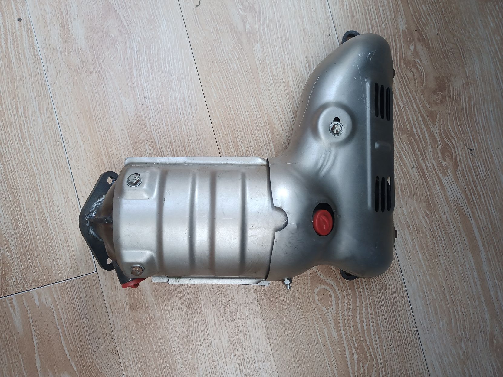 Коллектор выпускной Евро 4 Geely MK 1016003286